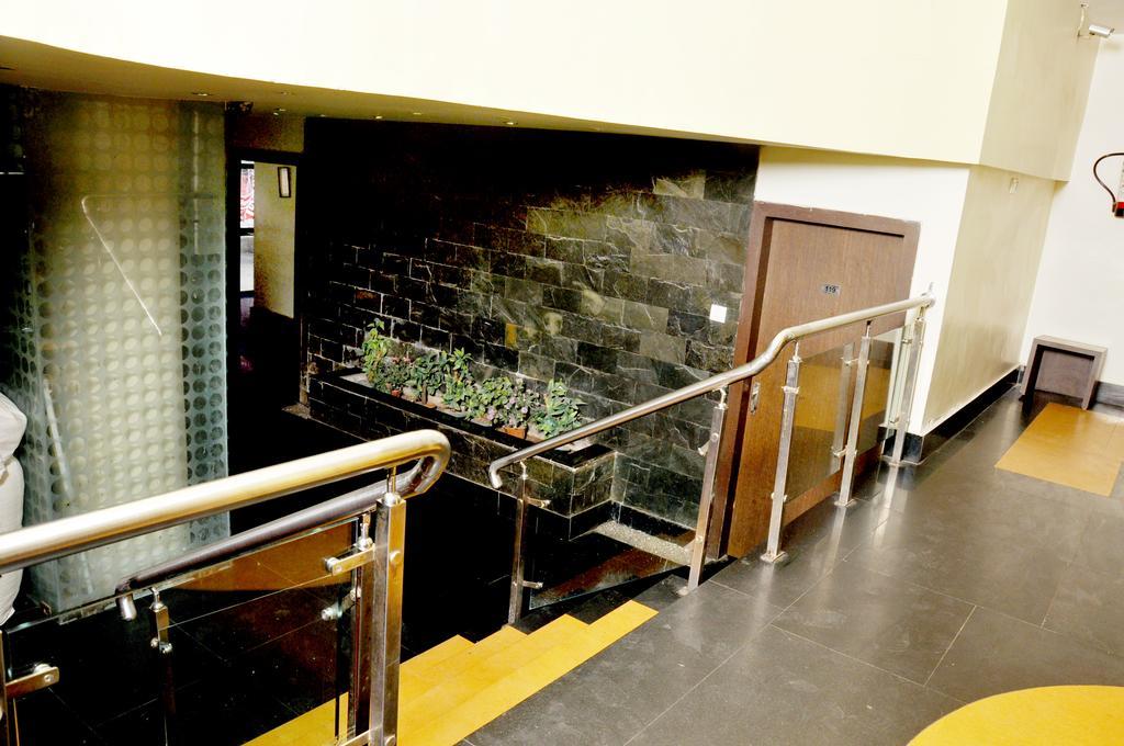 Hotel New Shalimar Mumbai Exterior photo