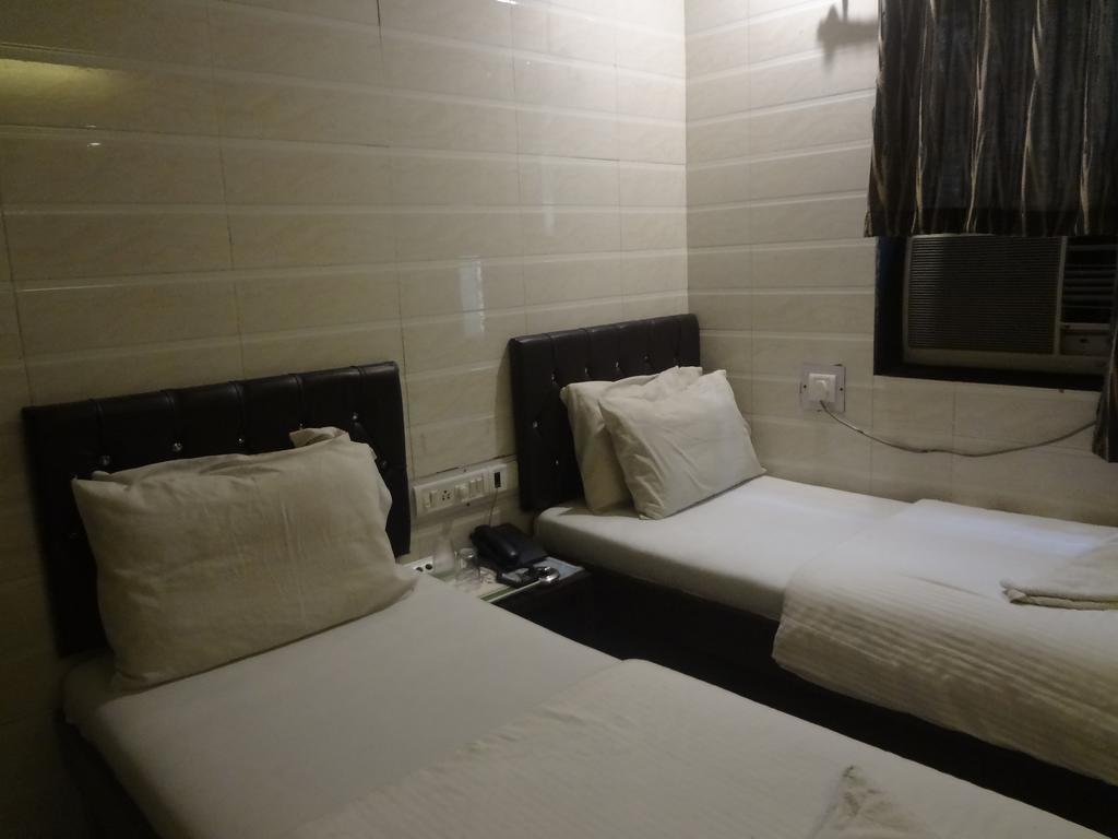 Hotel New Shalimar Mumbai Exterior photo