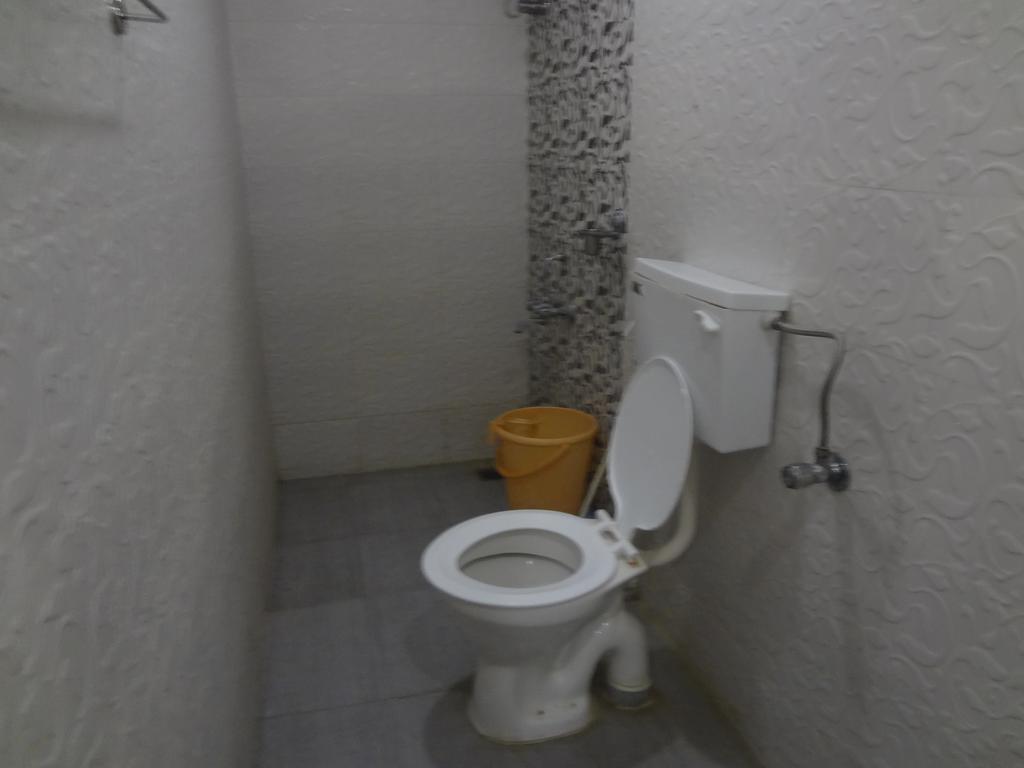 Hotel New Shalimar Mumbai Exterior photo