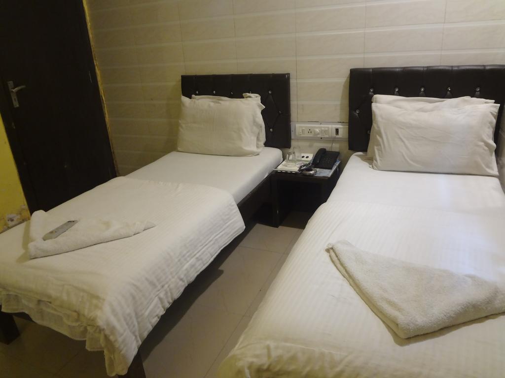 Hotel New Shalimar Mumbai Exterior photo